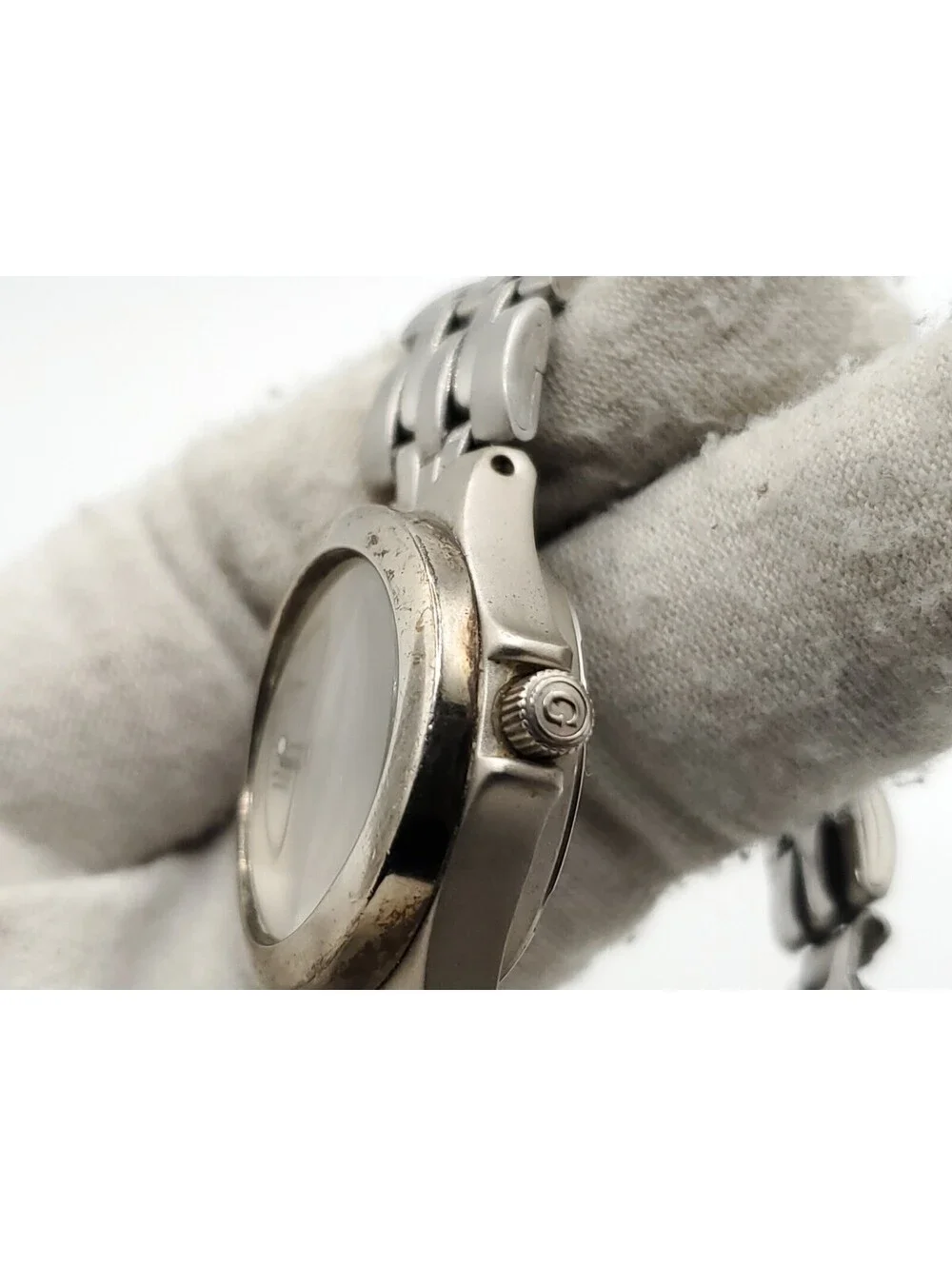 Guess Waterpro Quartz Watch Womens New Battery Silver Tone White Date Dial 25mm